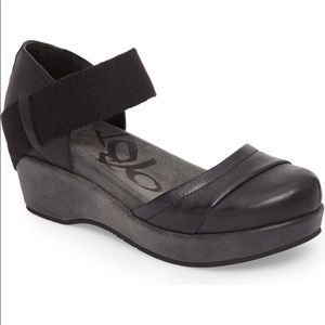 OTBT Wander Out in Black Sz 8